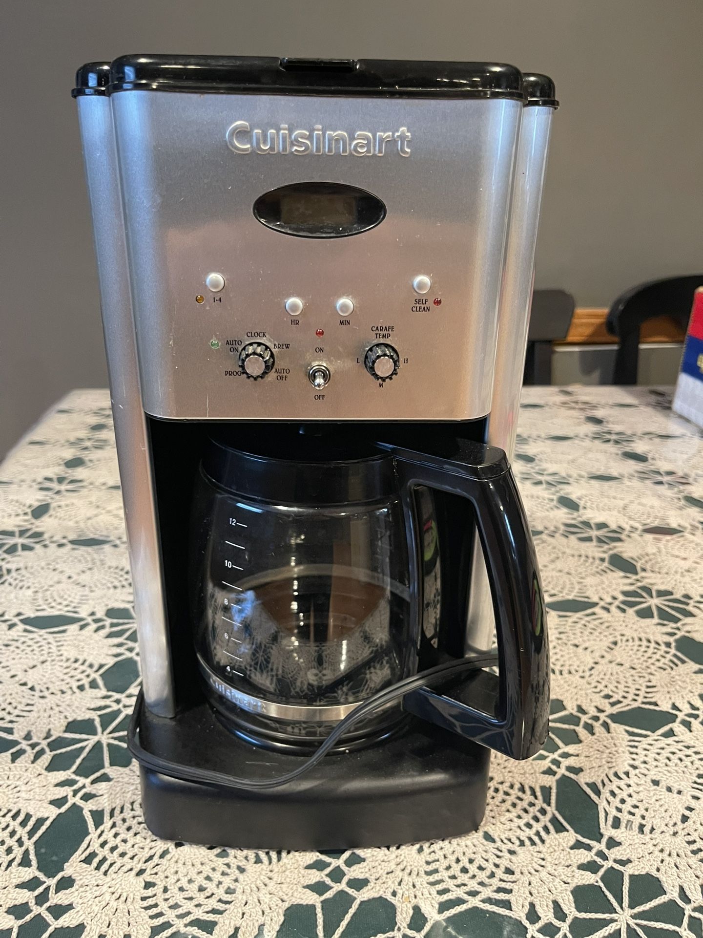 Coffee Maker-Cuisinart 12 cup programmable