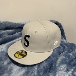 Supreme Hat