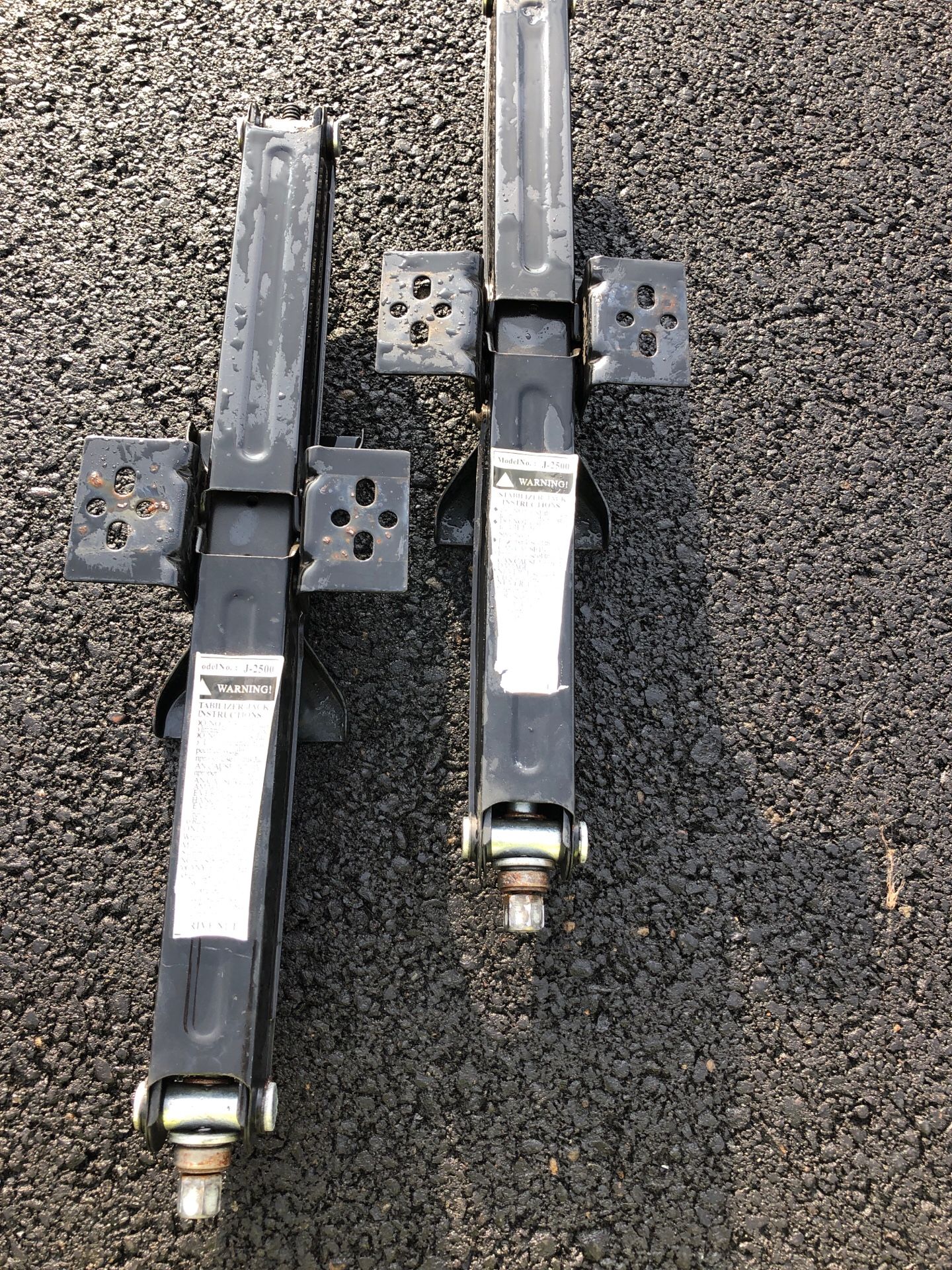 Rv / Travel Trailer Pair of Scissor Leveling Jacks