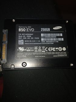 SAMSUNG: Solid State Drive