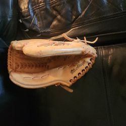 Vintage Baseball Gloves 