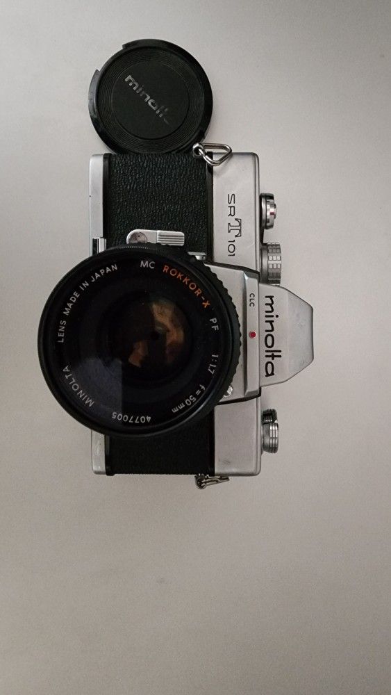 Minolta Srt 101 Camera W/lenses, Flash And Case