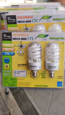 Sylvania light bulbs    8 packages