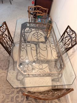 Cramco Westcot RT Metal/Glass Dinning Table