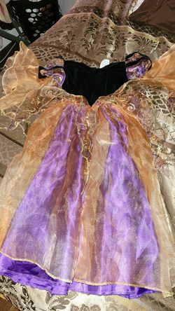 Hollowing costumes size 3T