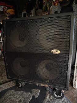 B52 Stealth Speaker Cab