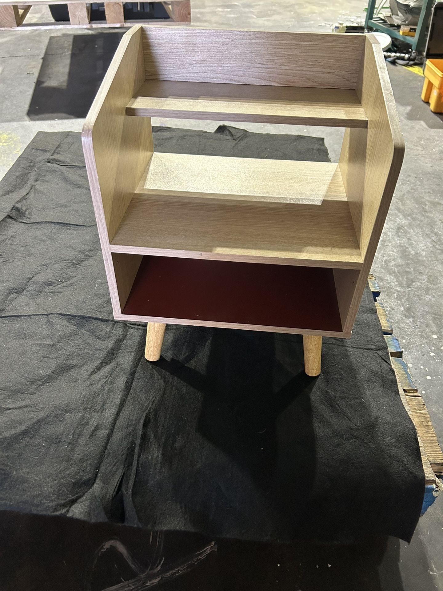 Mini Shelf ; Trades Alright ; Negotiable