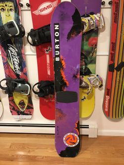 burton air snowboard 1992 Vintage snowboard Burton Air 5.1 1992 for Sale in South Easton, MA