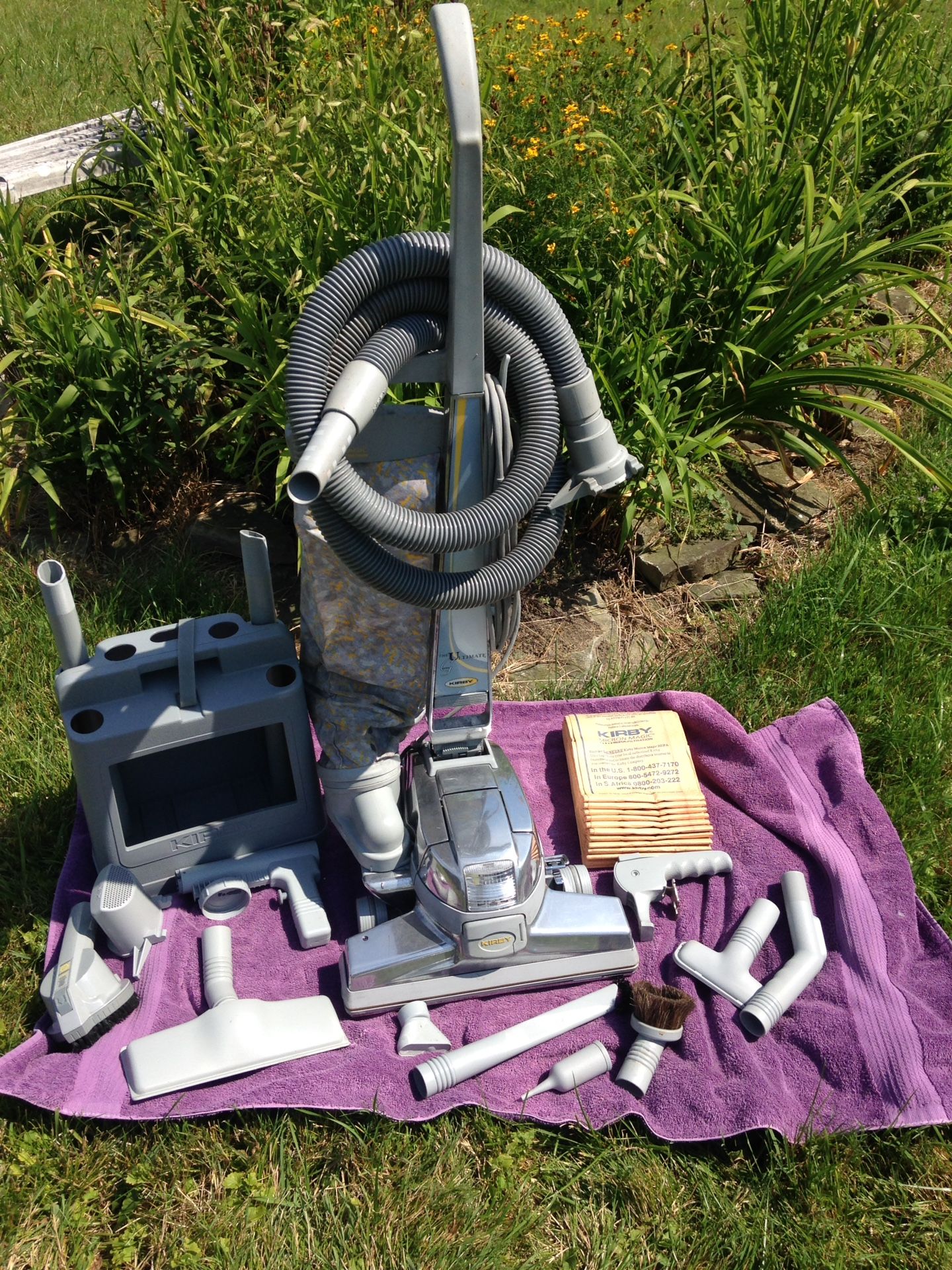 KIRBY Vacuum Cleaner G7D ULTIMATE G SERIES + Bags And Attachments Cleaned and polish