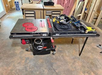 Sawstop professional with complete accessories