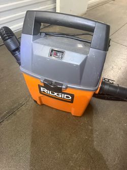 RIDGID Wet/Dry Shop Vacuum with Hose