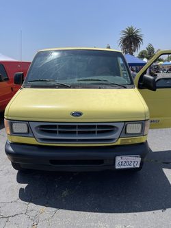 2002 Ford E-350