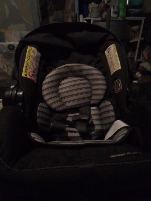Graco Infant Car Seat