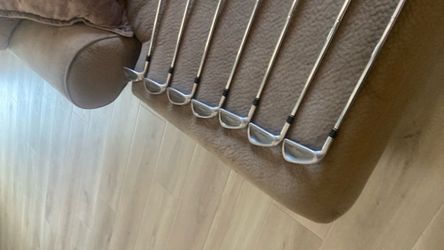 Titleist iron set