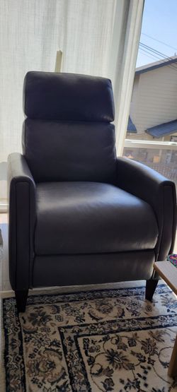 Recliner leather chair