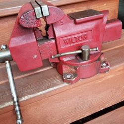Wilton 5 Swivel Base Vise With Anvil And Pipe Jaws 