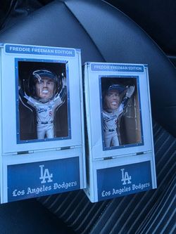 Freedie Freeman walkoff bobblehead  7/6