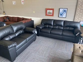 Brazoria Black Living Room Set / couch / Sofa and Loveseat