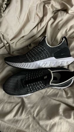 Nike React Phantom Run Flyknit 2