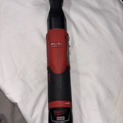 Milwaukee Fuel Brushless Ratchet With Battery 