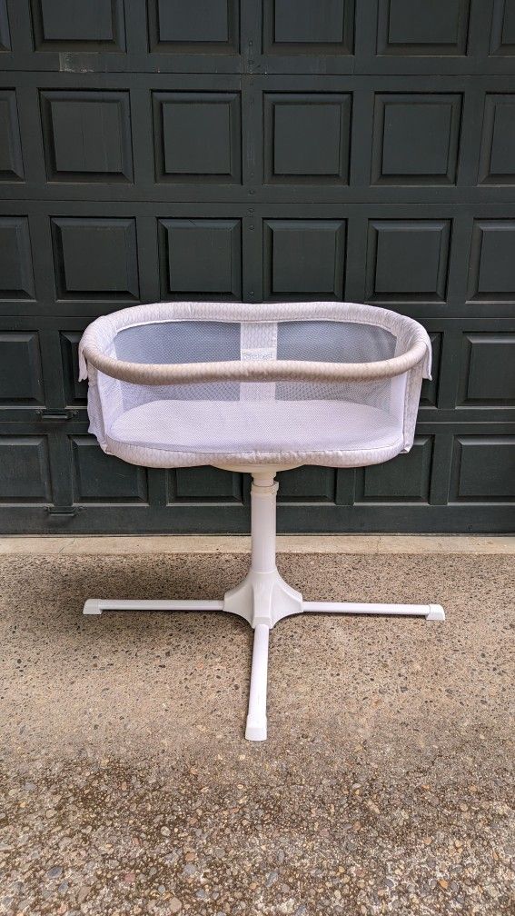 Halo Bassinest Swivel Sleeper