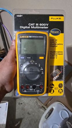 B15+ Fluke multimeter