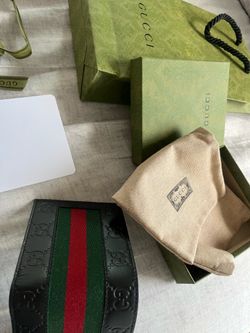 100% Authentic Men’s Gucci Wallet
