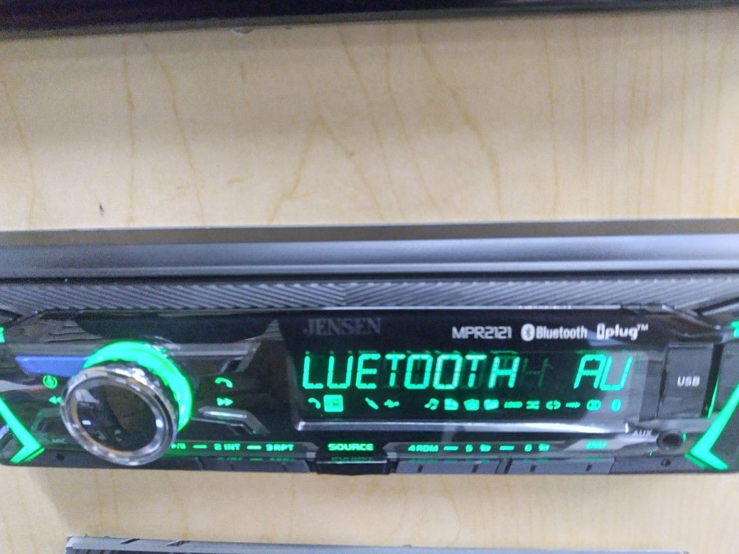 JENSEN DIGITAL MEDIA RECEIVED BLUETOOTH USB AUX 200 WATTS 3 PAIRS RCA OUTPUT ( NO CD PLAYER BRAND NEW PRICE IS LOWEST )