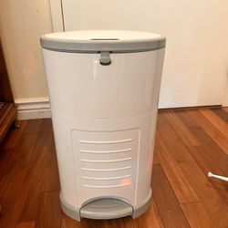 Brand New Diaper Pail