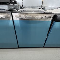 Frigidaire 24 in Top Control Built in Tall Tub Dishwasher with Plastic Tub in Stainless Steel with 4-cycles