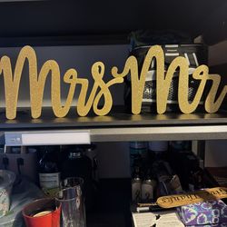Mr and Mrs + love sign