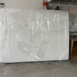 Free Bed Frame With Mattress -queen Size