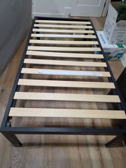 Twin bed mattress and frame