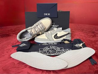 Air Jordan 1 Dior