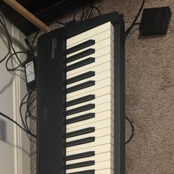 Piano (Roland FP-30X)