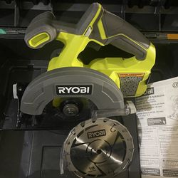 RYOBI ONE+ 18V Cordless 5 1/2 in. Circular Saw (Tool Only)