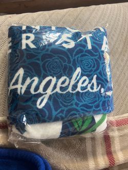 Exclusive Dodger Date Night Blanket for Trade