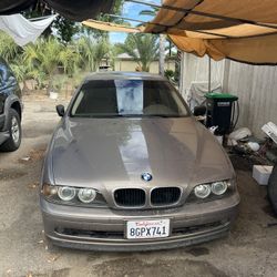2003 BMW 525i
