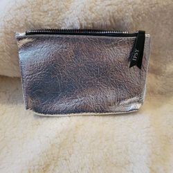 NEW Ipsy Silver Metallic Glambag Bag December 2019