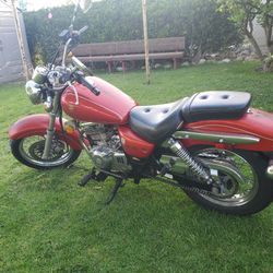 1999 Suzuki GZ 250
