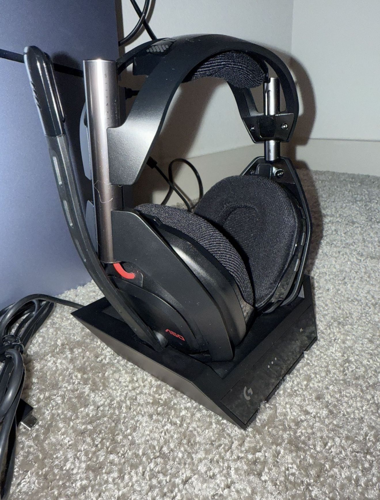 Logitech G Astro A50 Wireless Gaming Headset PS5 XBOX PC MODES