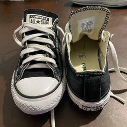 Converse Size 2 Y 