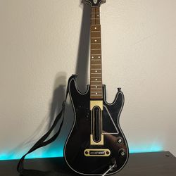 Guitar Hero Live Controller Model 0000654 PS3 PS4 Xbox 360 Xbox One No Dongle