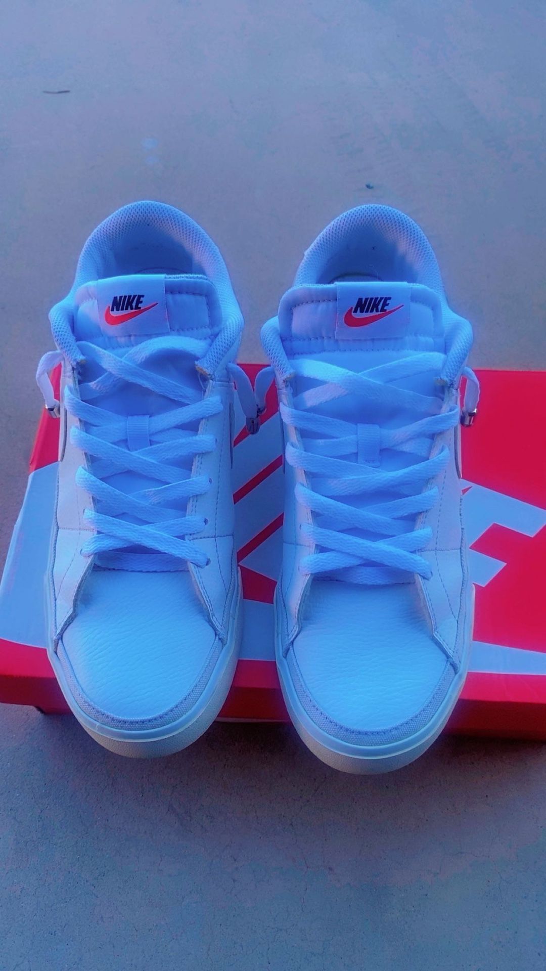 NIKE COURT LEGACY SHOES Size 11