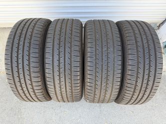 4 Yokohama Tires 235/55/18