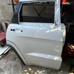 Jeep Grand Cherokee Door  Parts 
