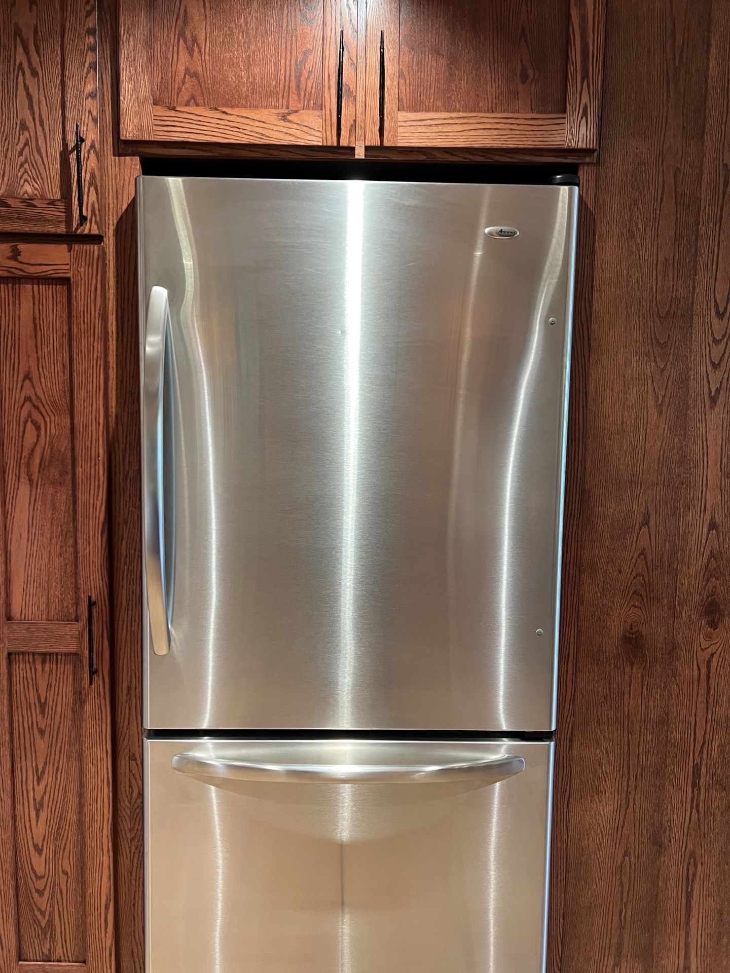 Amana Refrigerator & Freezer