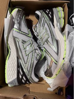 New balance 1906r U1906RCQ grey/green mens 10.5 new with box