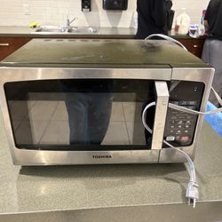 Toshiba Microwave – Fully Working