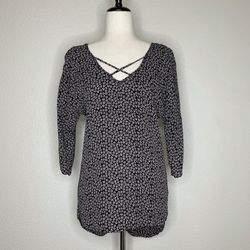 Brandy Melville John Galt Floral High-Low Tunic Top